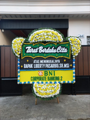 Papan Bunga Duka di Kai